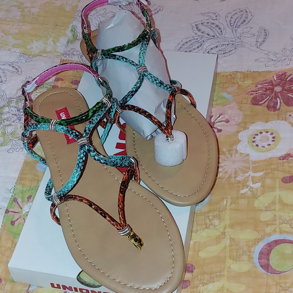 *Cute Unionbay Sandals NWB